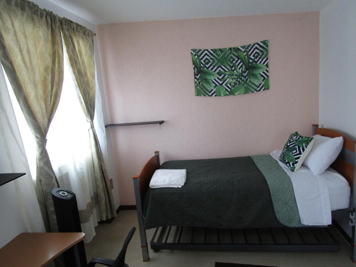 Preciosa Casa Palmera En Cuernavaca Con Alberca, Wifi, Tv Y Cocina Para Fin De Semana, Descanso, Vacaciones O Home Office Emiliano Zapata  Luaran gambar